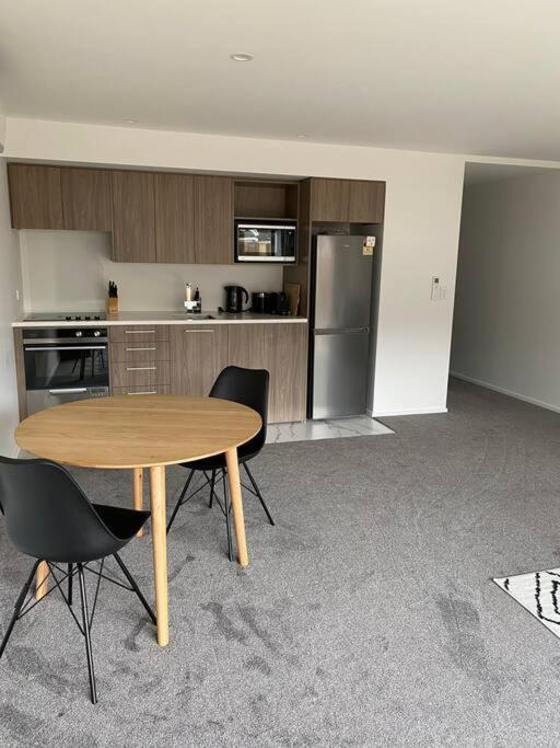 City Centre Apartment Close To Hagley Park Christchurch Exteriör bild